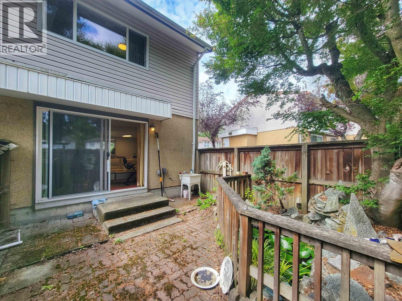 Photo 17 of 6878 Arlington Street, Vancouver BC