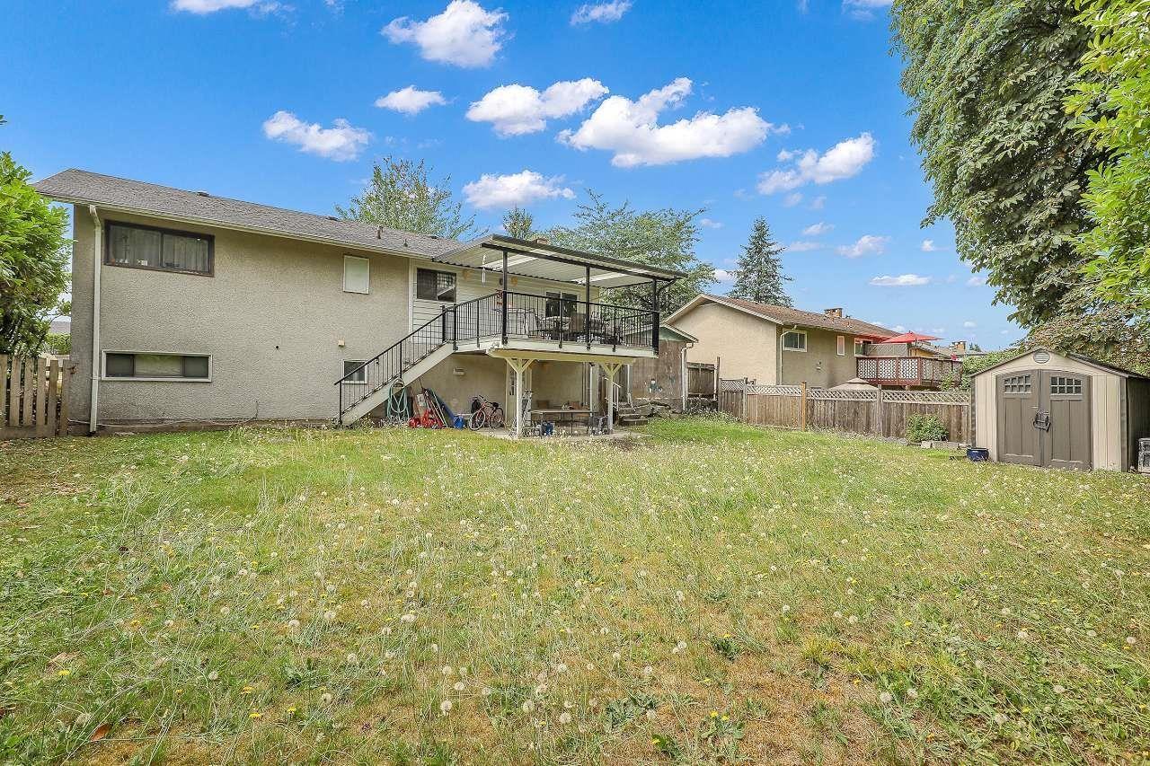 Photo 35 of 10950 Oriole Drive, Surrey BC