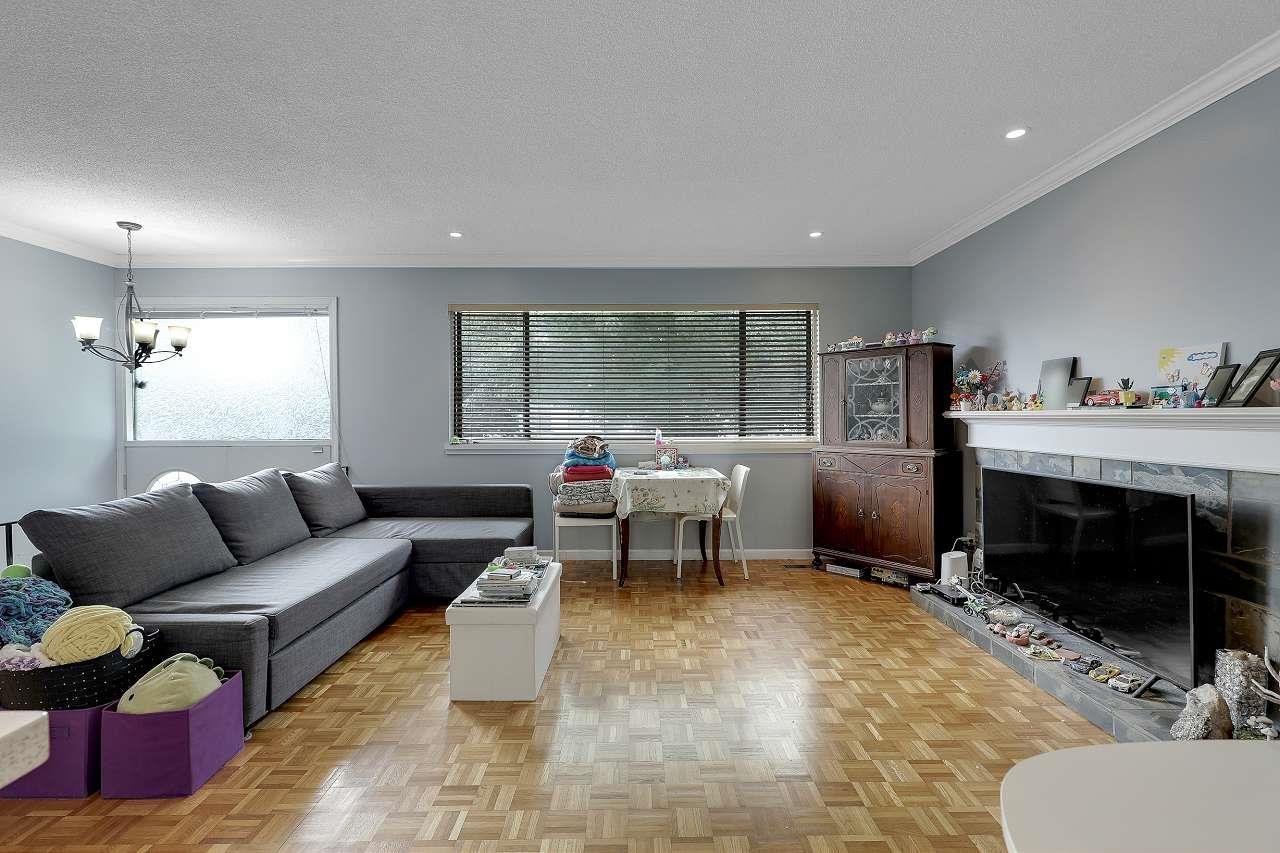 Photo 4 of 10950 Oriole Drive, Surrey BC