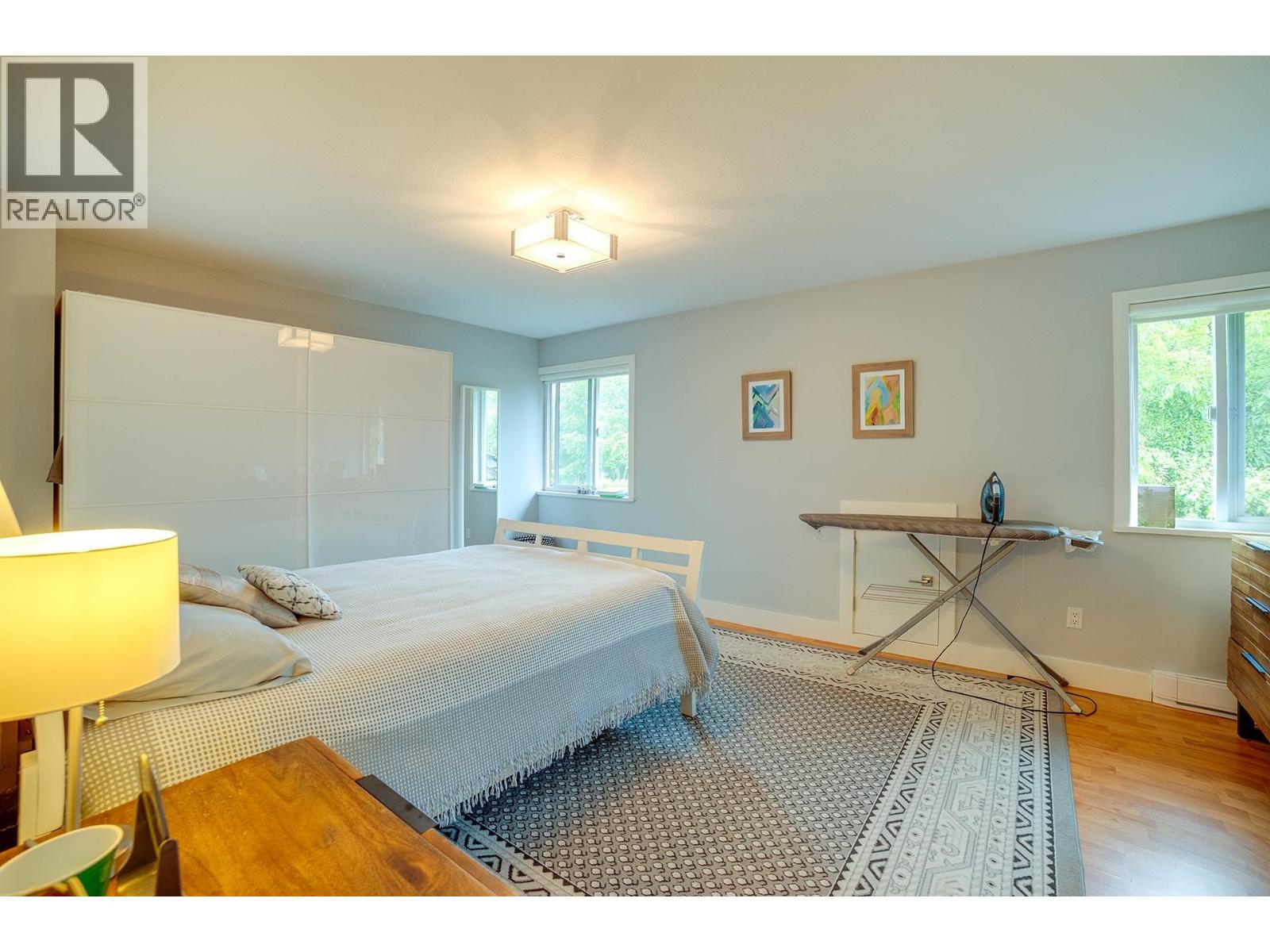 Photo 34 of 4903 3 Avenue, Delta BC