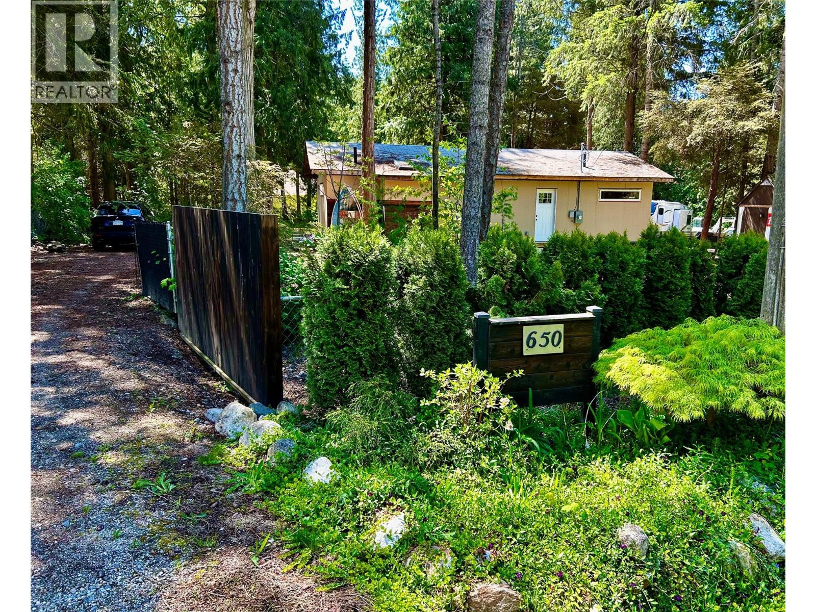 Photo 8 of 650 Swansea Point Road, Swansea Point BC