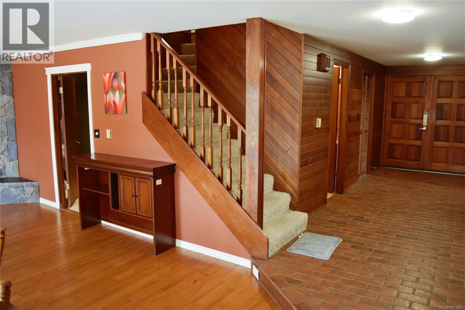Photo 24 of 1568 Eric Rd, Saanich BC