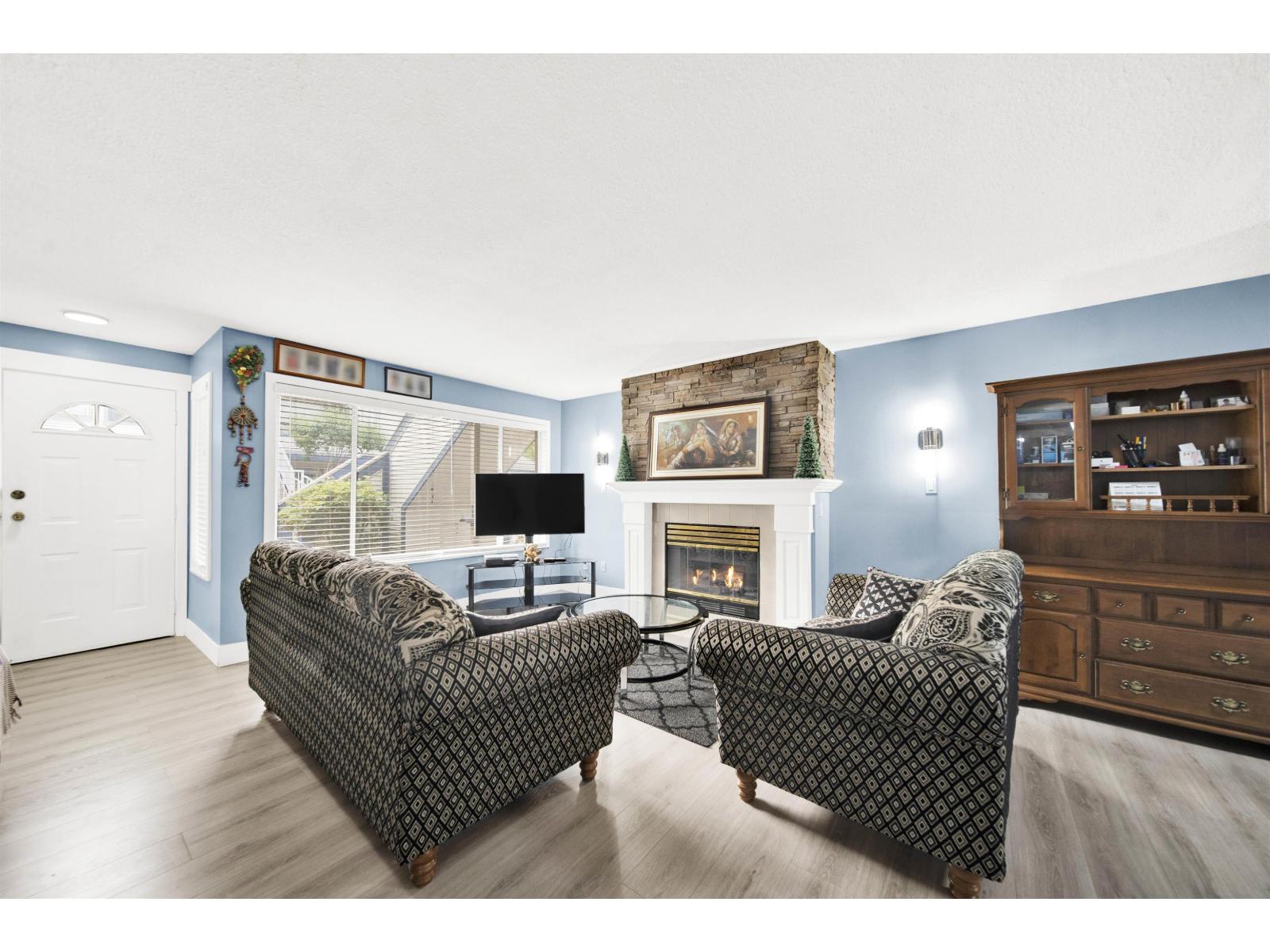 Photo 8 of 127 7837 120 A Street, Surrey BC