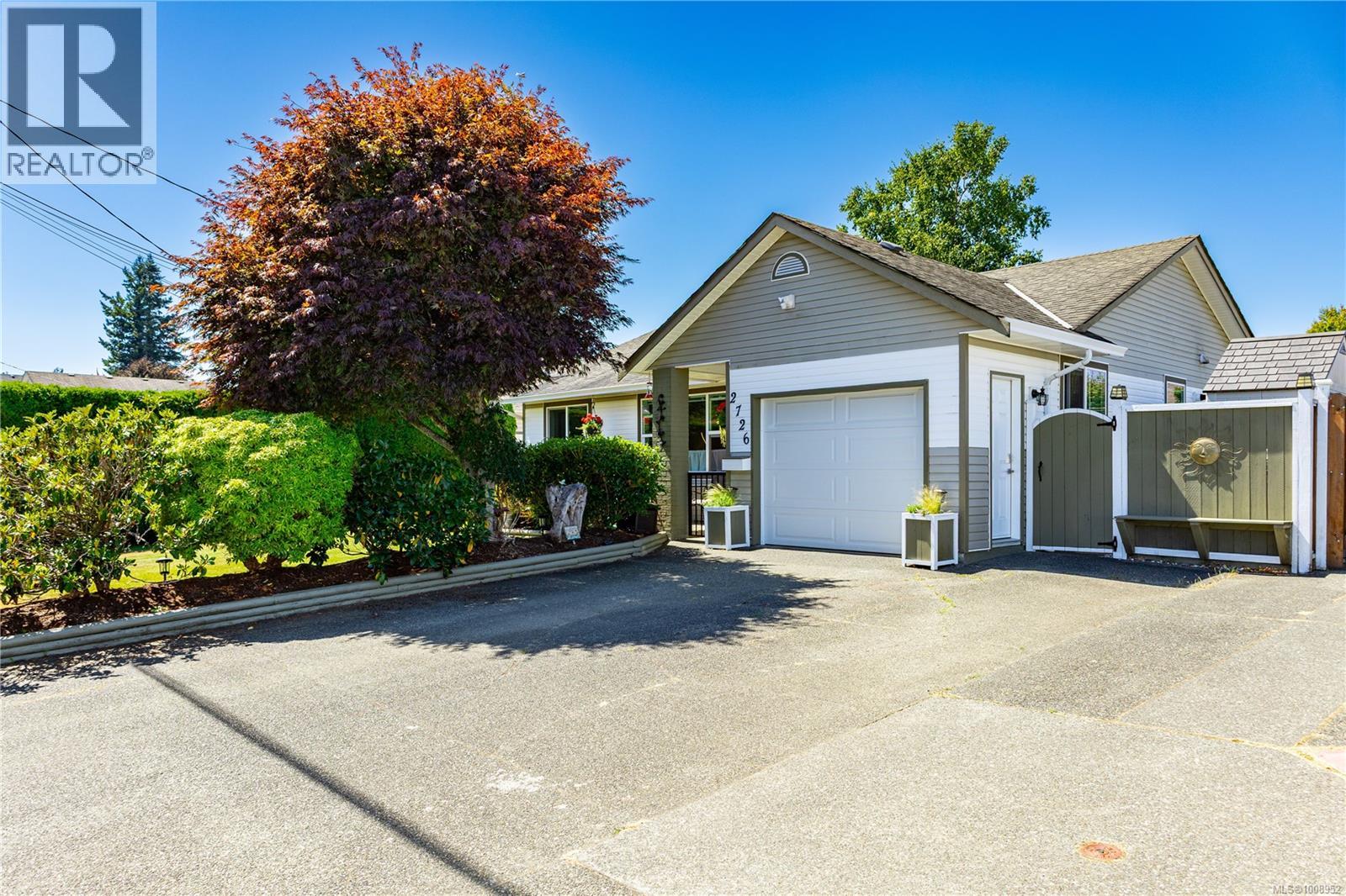 Photo 3 of 2726 Fairmile Rd, Campbell River BC