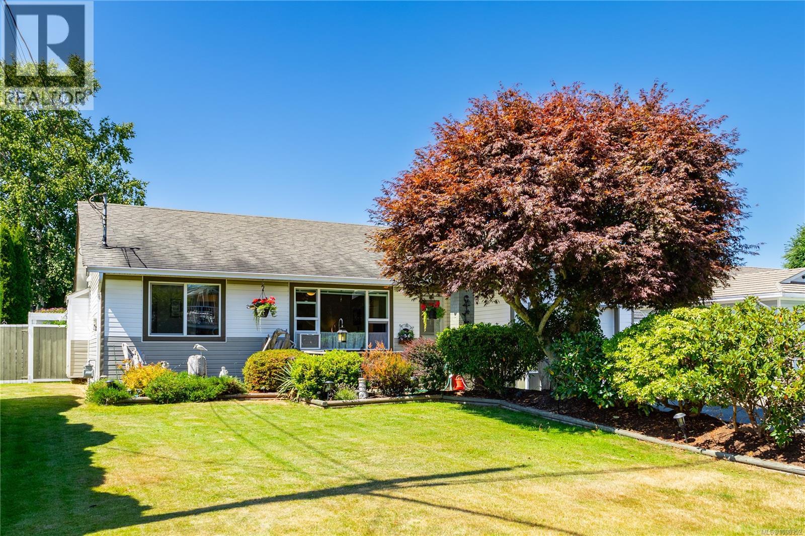 Photo 1 of 2726 Fairmile Rd, Campbell River BC