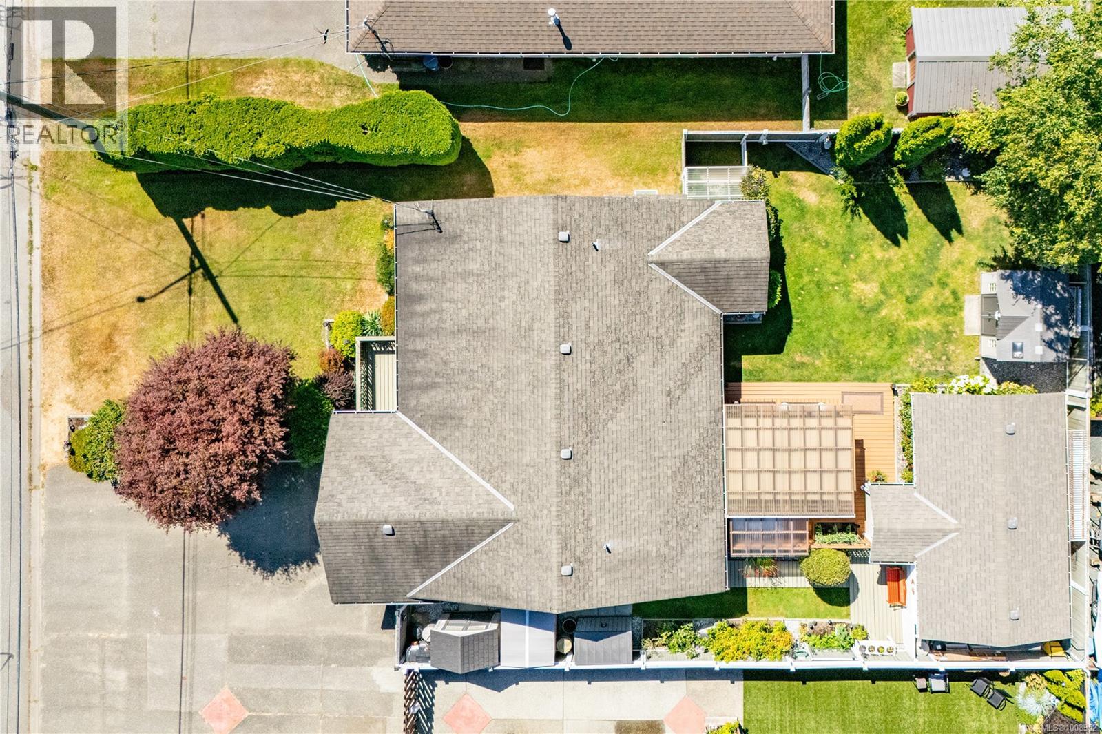 Photo 64 of 2726 Fairmile Rd, Campbell River BC