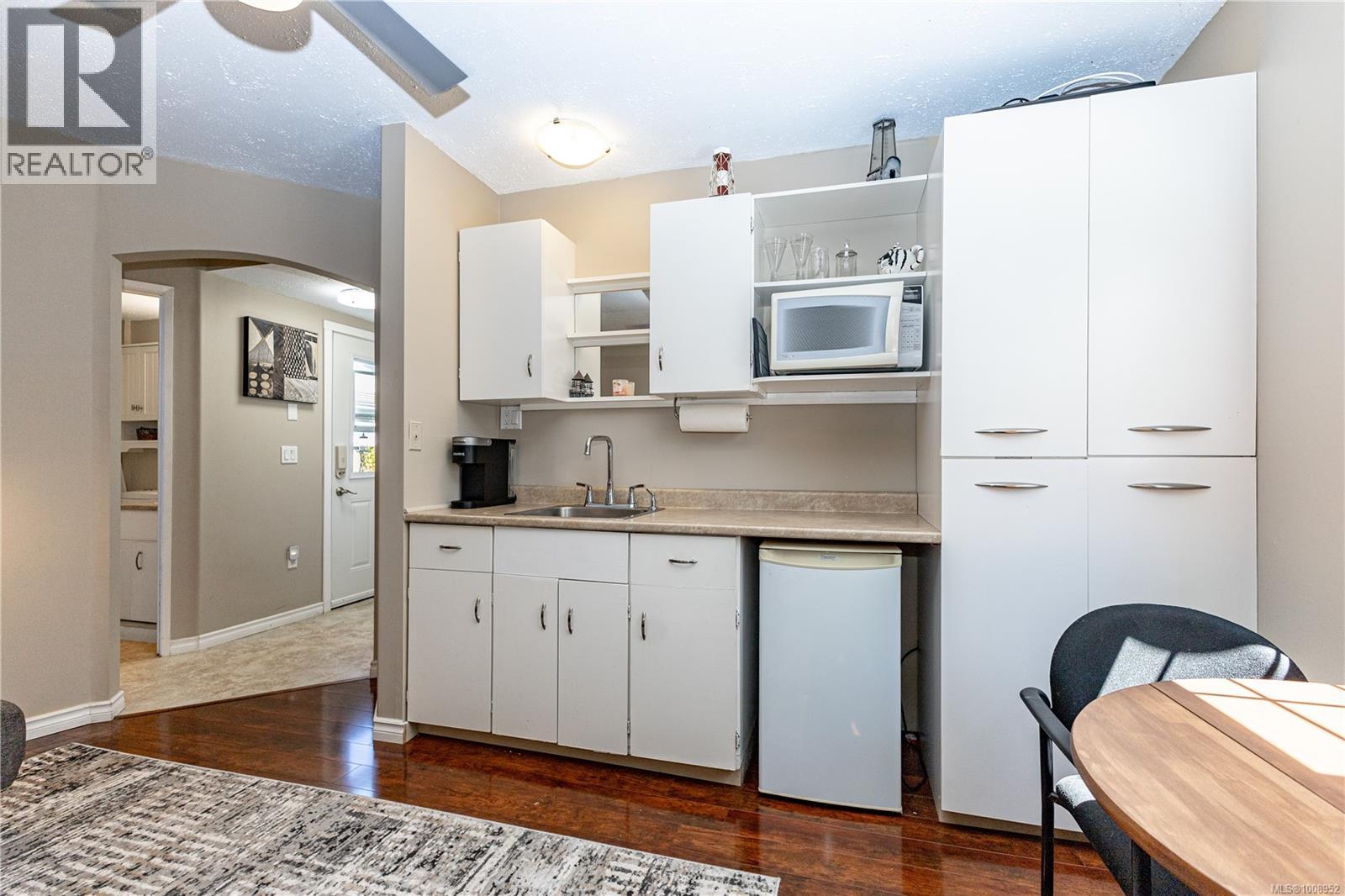 Photo 46 of 2726 Fairmile Rd, Campbell River BC