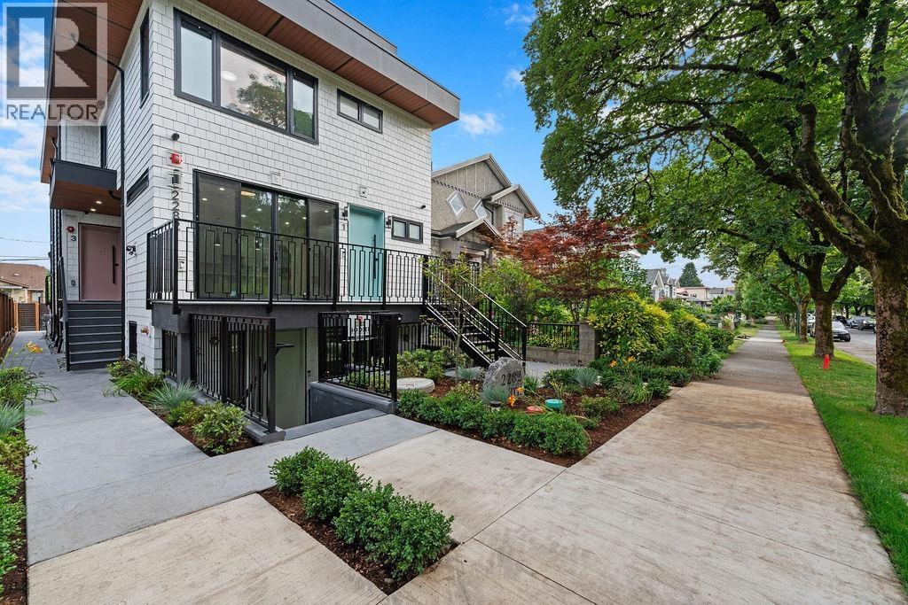 Photo 37 of 3 2282 E 8th Avenue, Vancouver BC