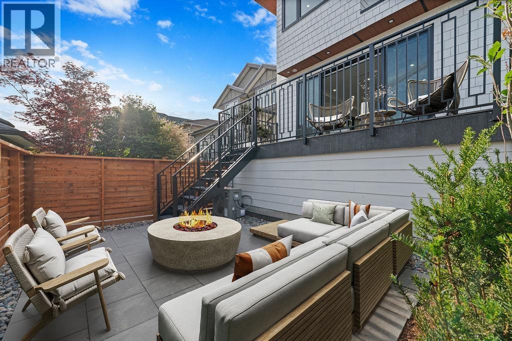 Photo 35 of 3 2282 E 8th Avenue, Vancouver BC
