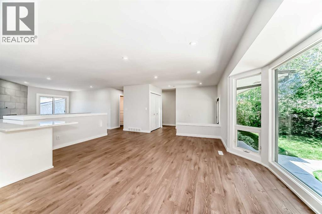 Single Family House Bungalow for Sale in  Whitestone Road NE Whitehorn Calgary 