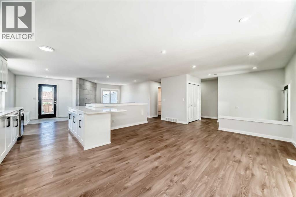 Single Family House Bungalow for Sale in  Whitestone Road NE Whitehorn Calgary 