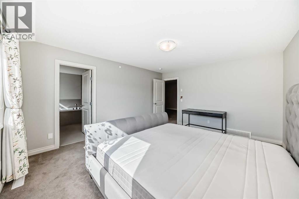 Single Family House for Sale in  Howse Hill NE Livingston Calgary 