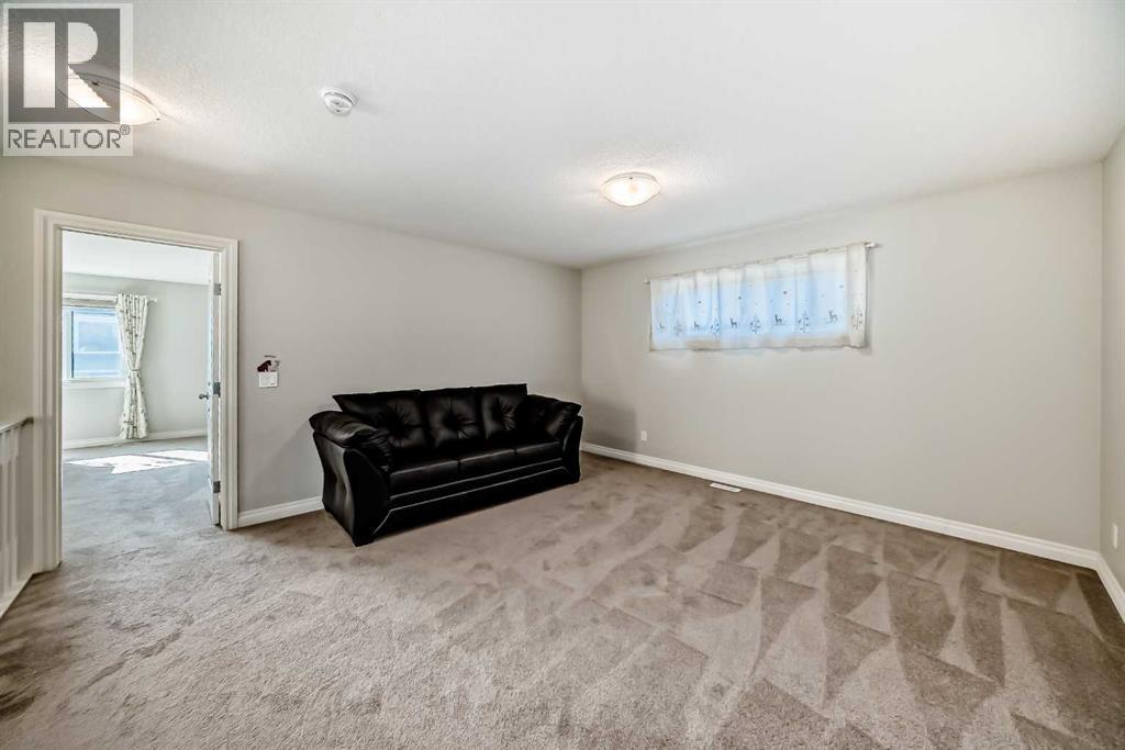Single Family House for Sale in  Howse Hill NE Livingston Calgary 