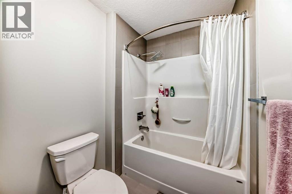 Single Family House for Sale in  Howse Hill NE Livingston Calgary 