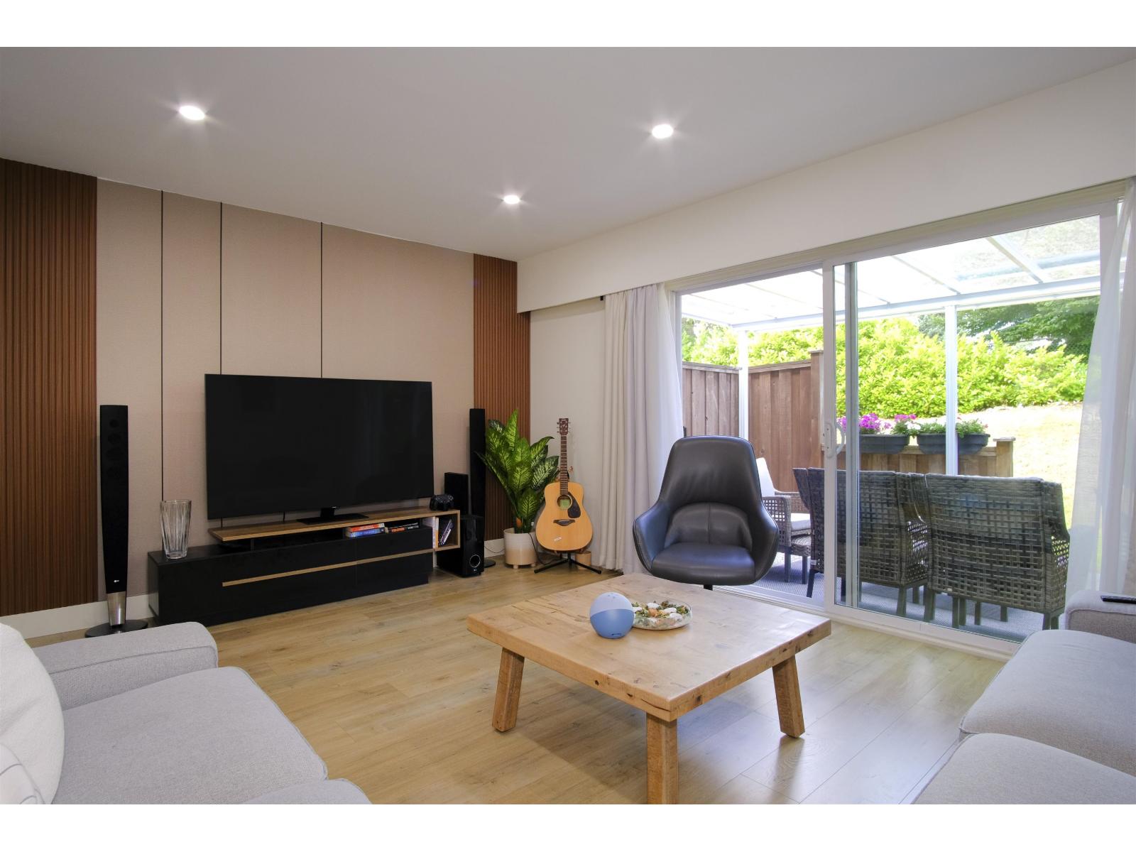 Photo 9 of 10 10736 Guildford Drive, Surrey BC