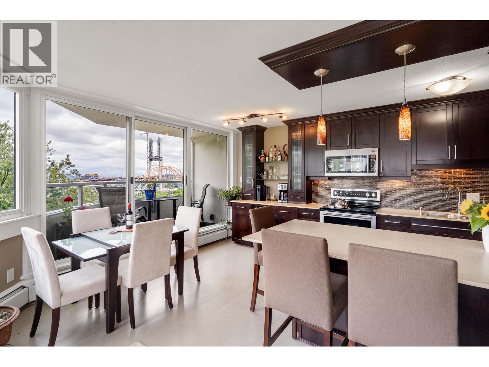 Photo 4 of 804 31 Elliot Street, New Westminster BC