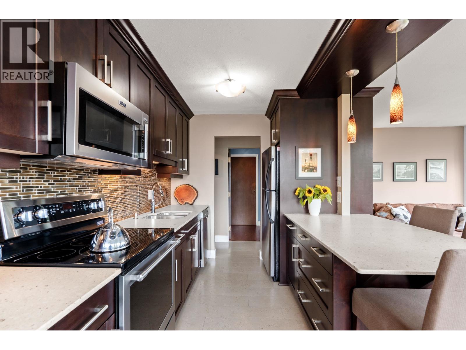 Photo 16 of 804 31 Elliot Street, New Westminster BC