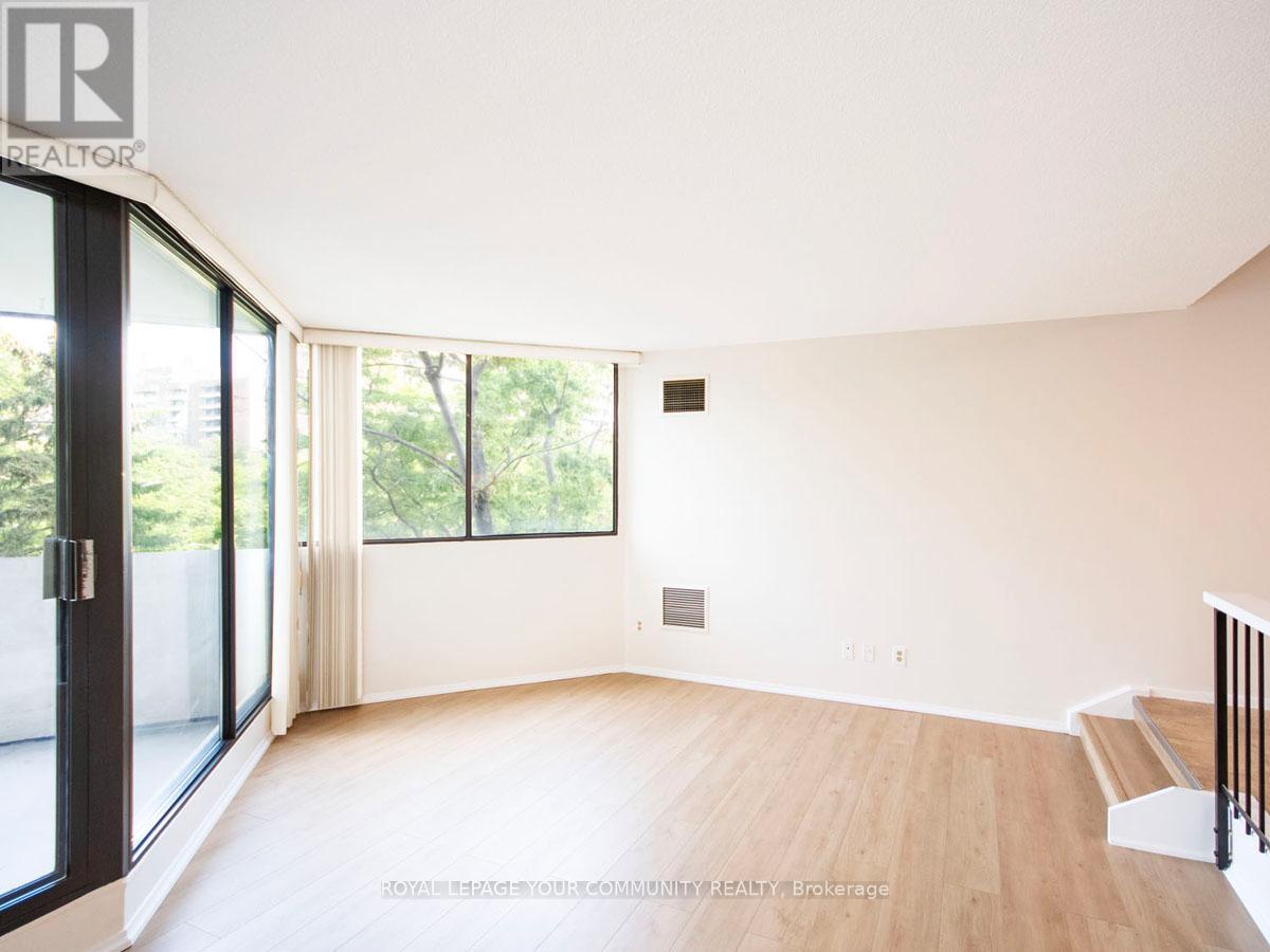 Photo 2 of 309 70 Baif Boulevard, Richmond Hill ON