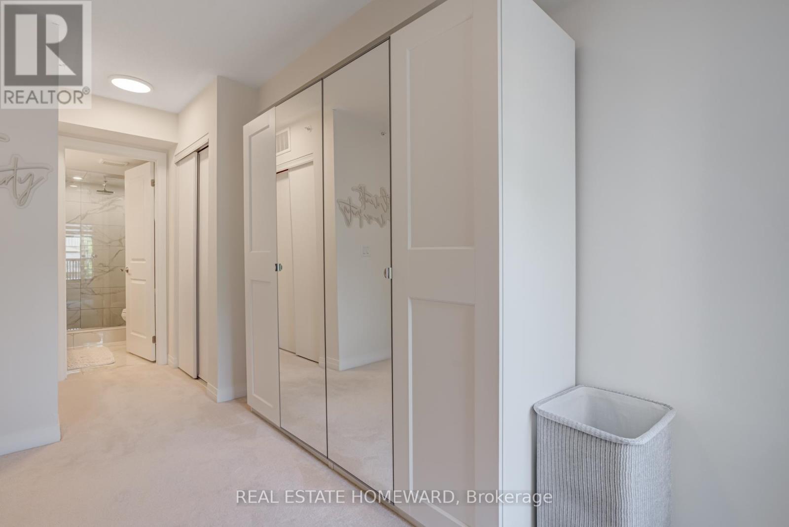 Photo 3 of 12 40 Baynes Way, Bradford West Gwillimbury ON
