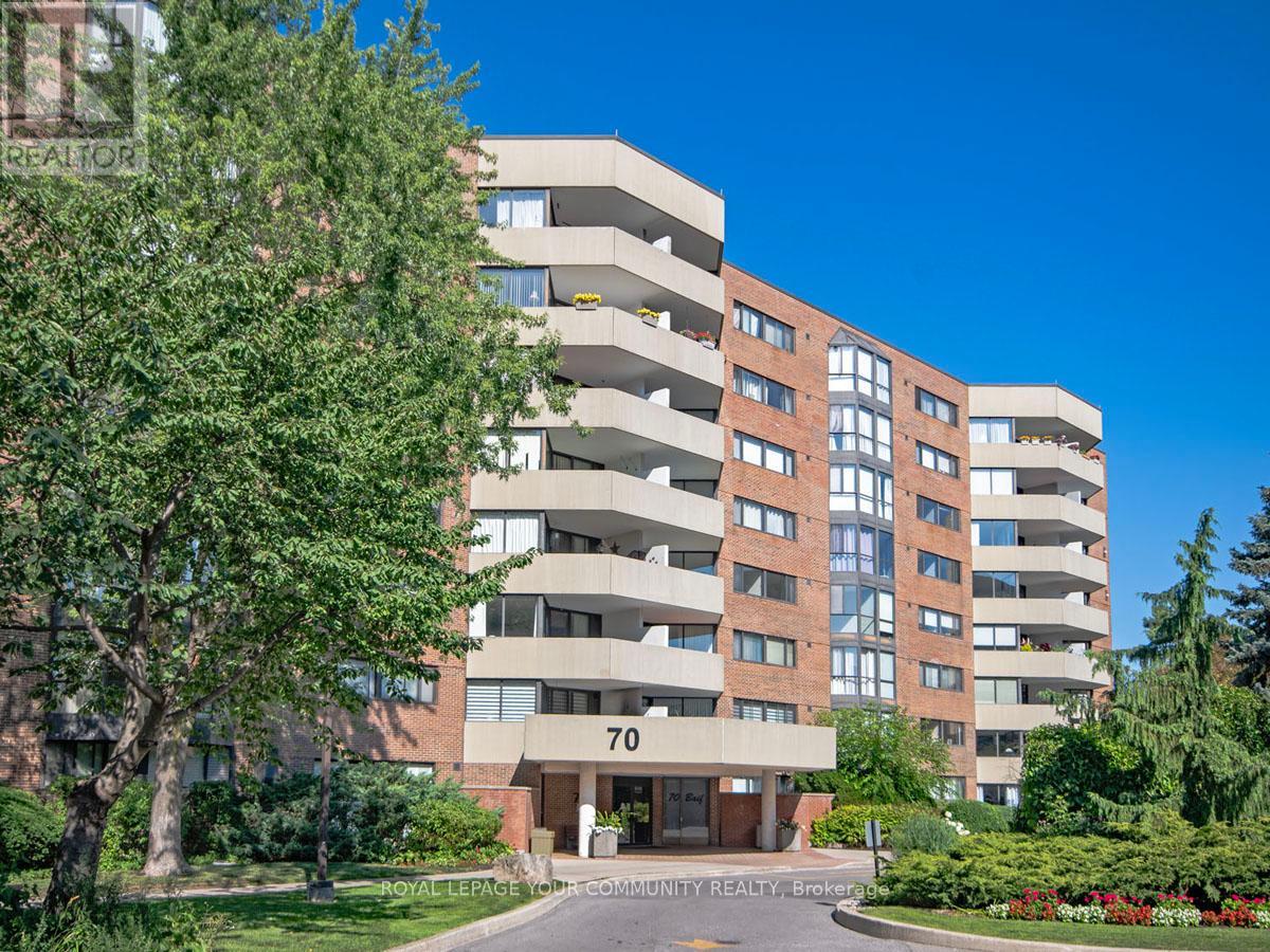 Photo 3 of 309 70 Baif Boulevard, Richmond Hill ON