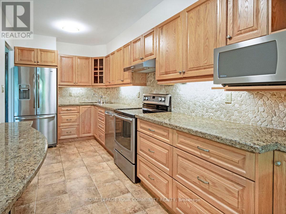 Photo 1 of 309 70 Baif Boulevard, Richmond Hill ON