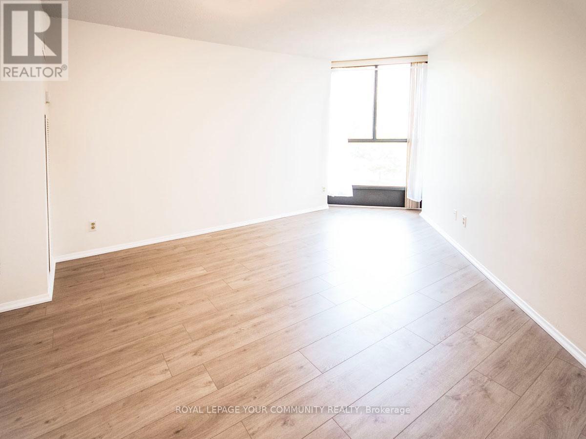 Photo 6 of 309 70 Baif Boulevard, Richmond Hill ON