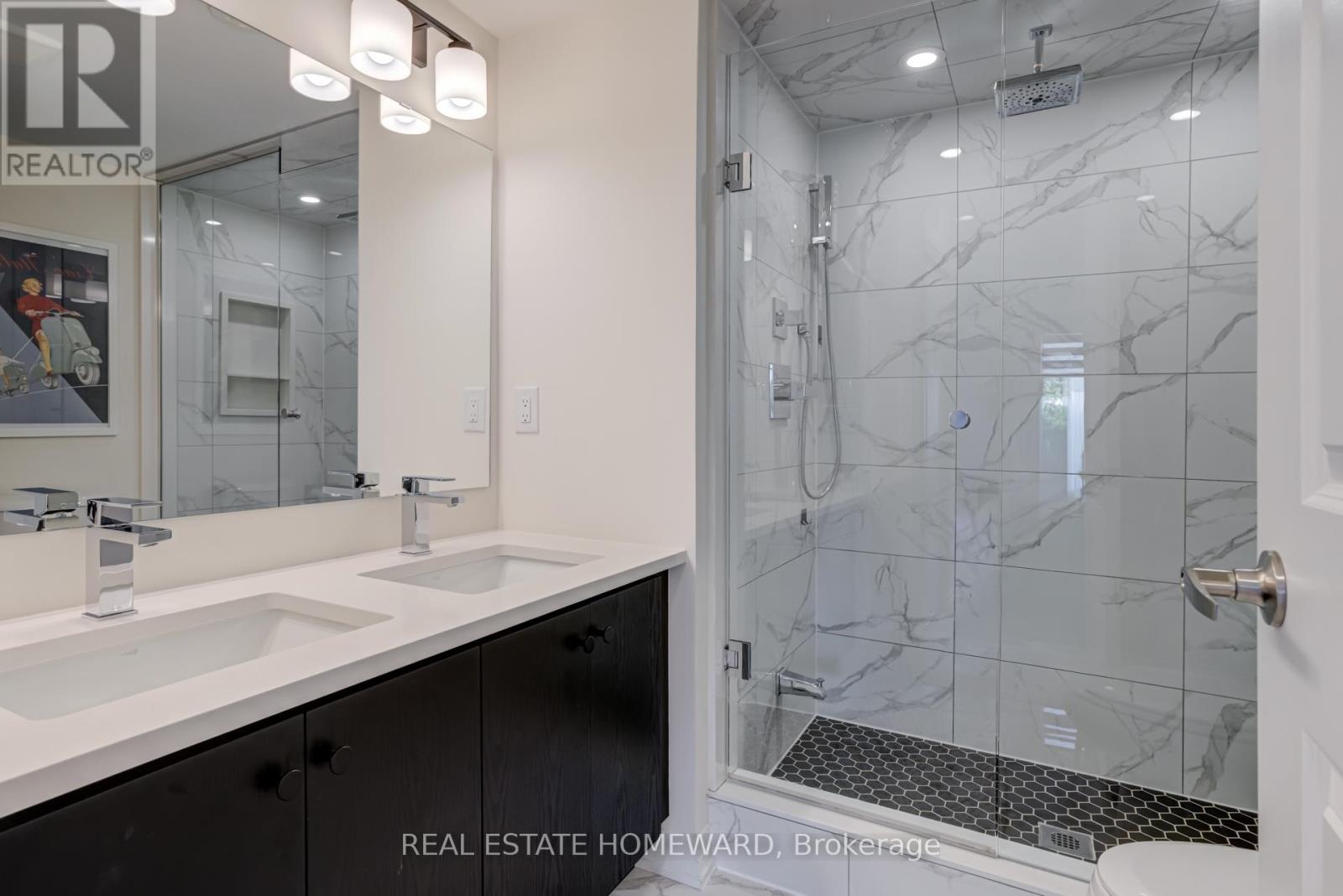 Photo 19 of 12 40 Baynes Way, Bradford West Gwillimbury ON