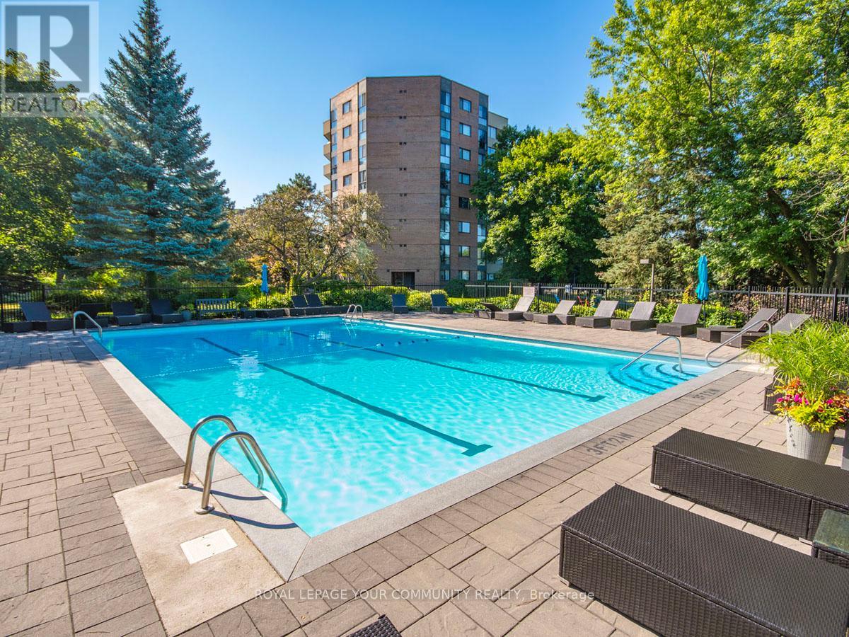 Photo 17 of 309 70 Baif Boulevard, Richmond Hill ON