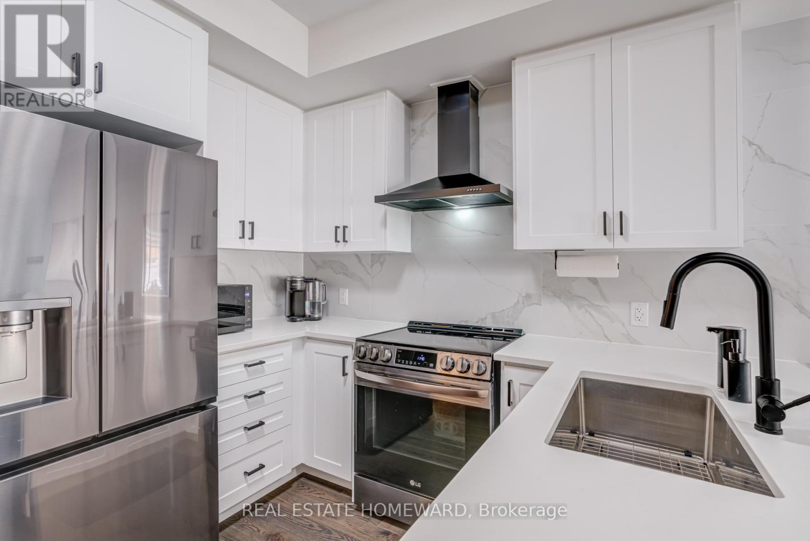 Photo 13 of 12 40 Baynes Way, Bradford West Gwillimbury ON