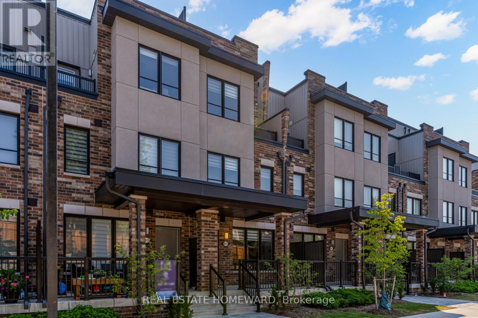 Photo 35 of 12 40 Baynes Way, Bradford West Gwillimbury ON