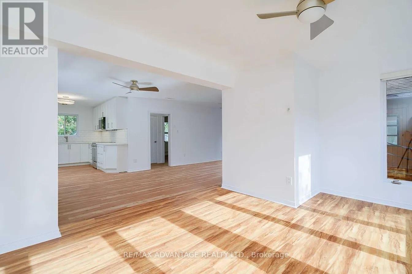 Photo 34 of 108 Hubbard Boulevard, Toronto ON
