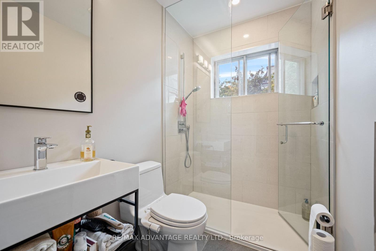 Photo 15 of 108 Hubbard Boulevard, Toronto ON