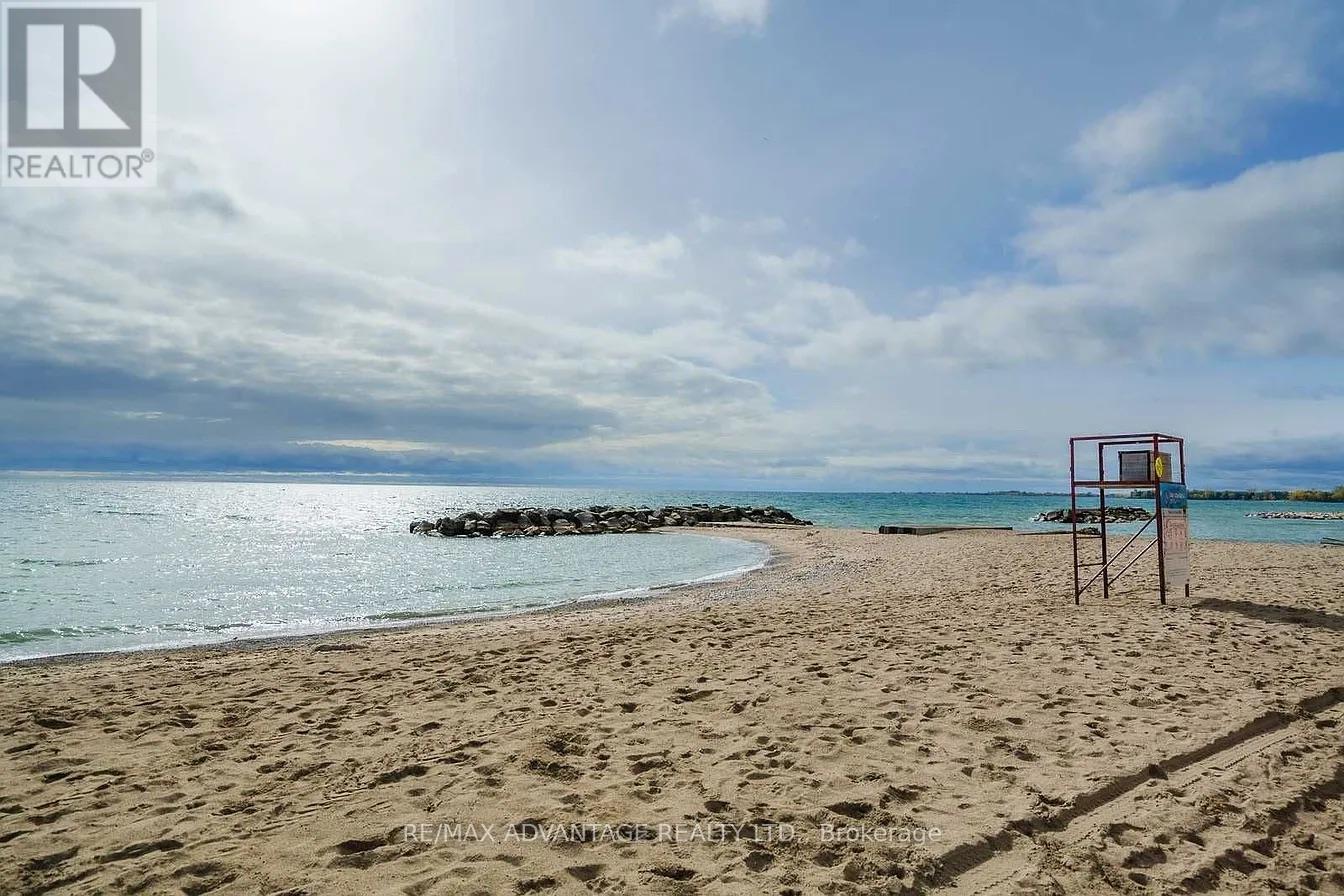 Photo 35 of 108 Hubbard Boulevard, Toronto ON