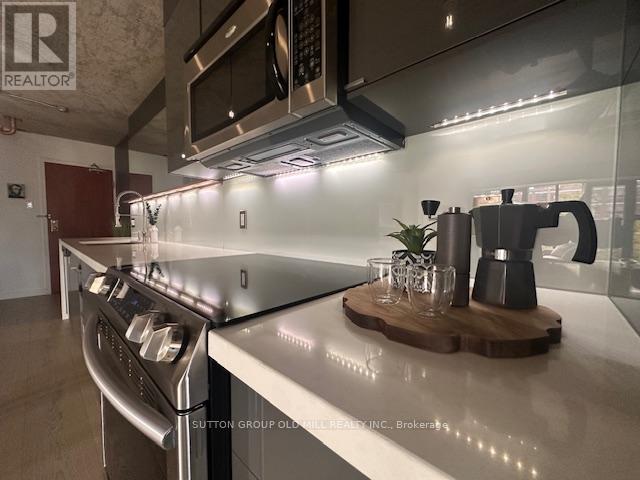 Photo 6 of 211 456 College Street, Toronto ON