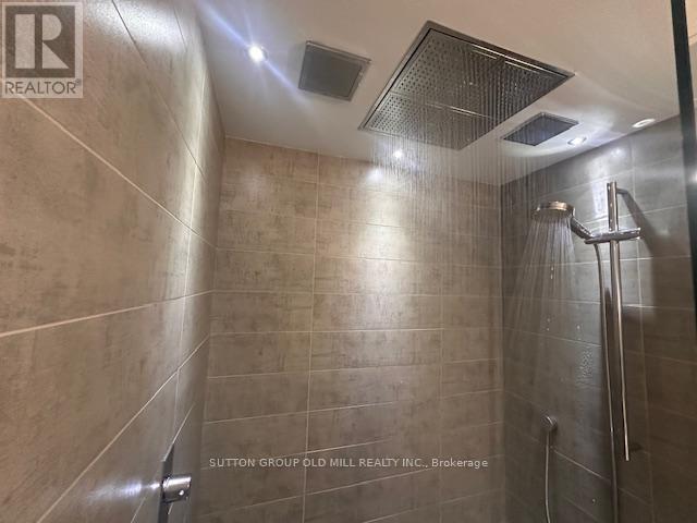 Photo 22 of 211 456 College Street, Toronto ON