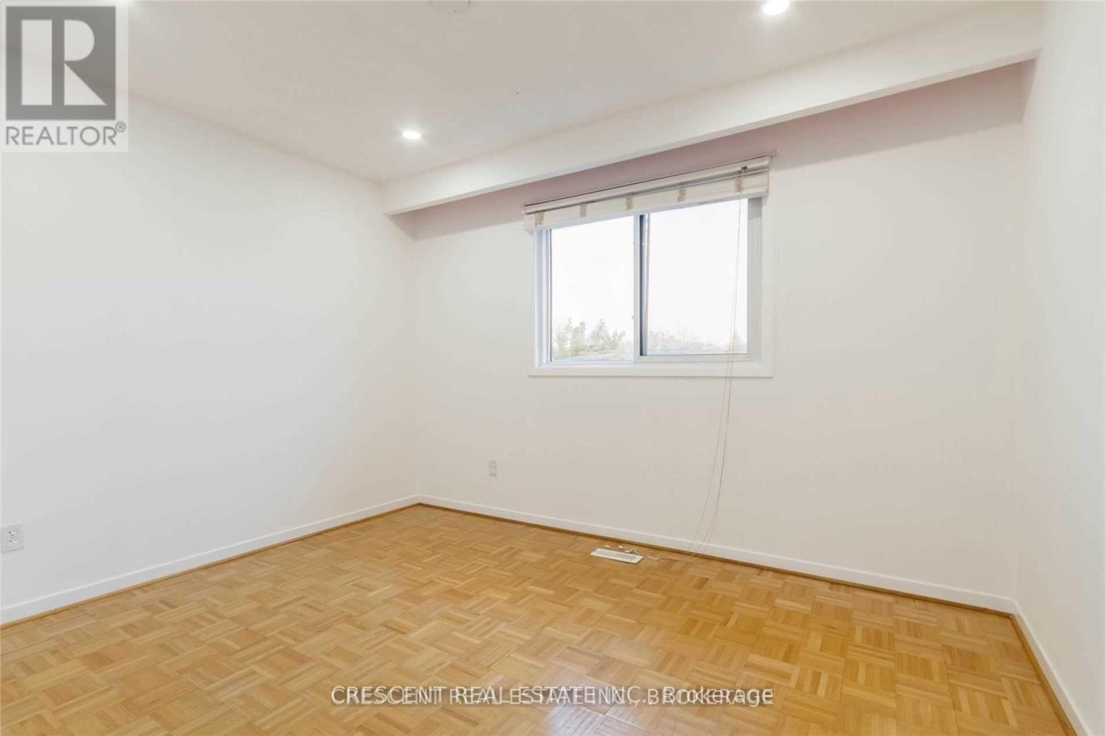 Photo 14 of Upper 4036 Dunmow Crescent, Mississauga ON