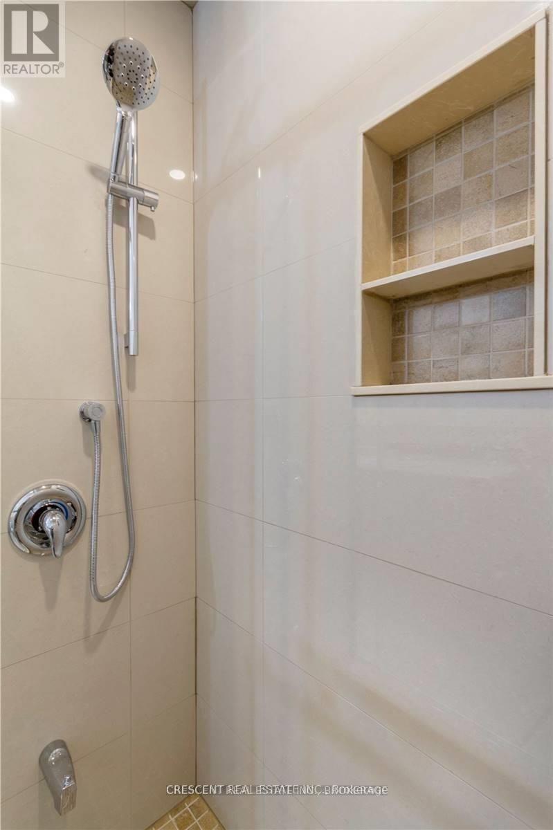 Photo 9 of Upper 4036 Dunmow Crescent, Mississauga ON