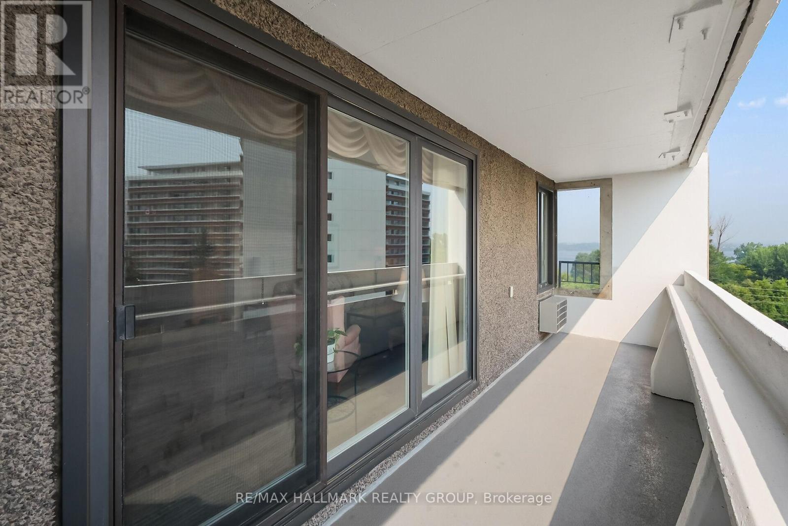 Photo 24 of 602 1081 Ambleside Drive, Ottawa ON