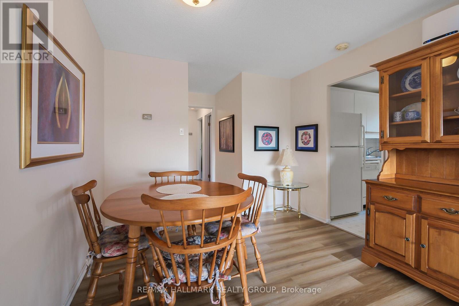 Photo 6 of 602 1081 Ambleside Drive, Ottawa ON