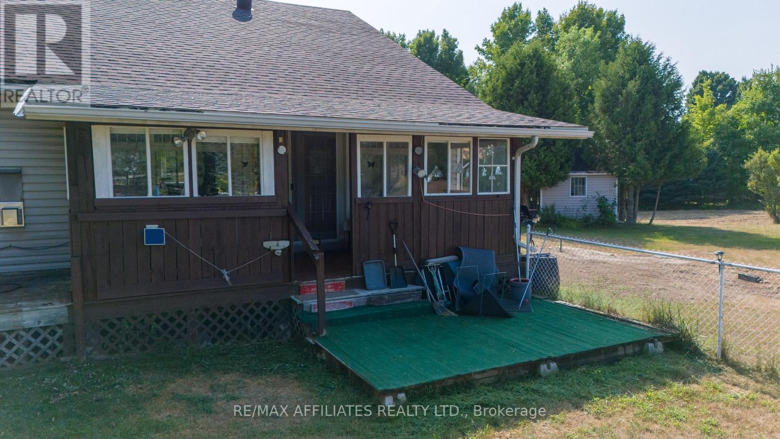 Photo 10 of 9727 Highway 42 Highway, Rideau Lakes ON