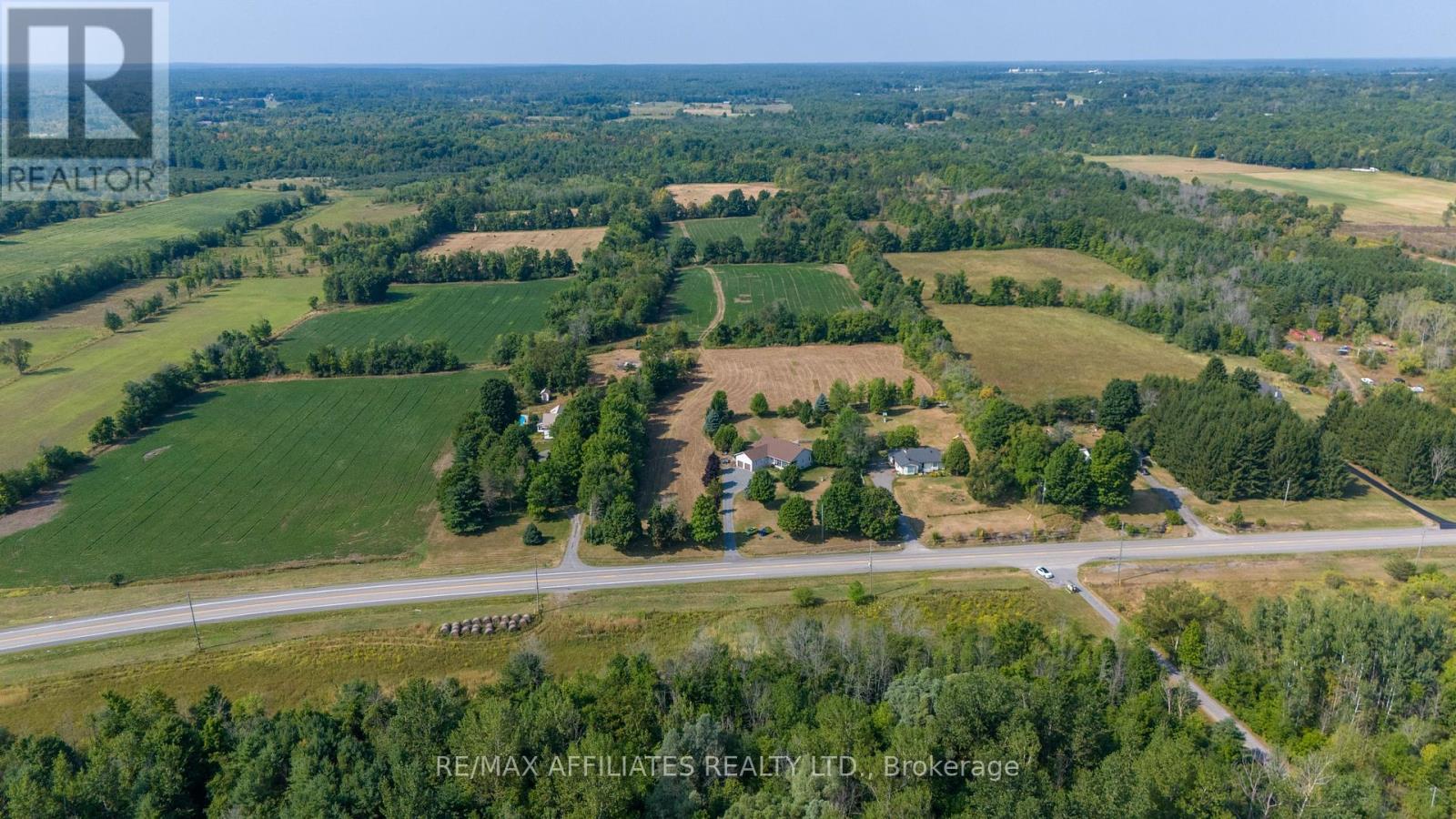 Photo 7 of 9727 Highway 42 Highway, Rideau Lakes ON