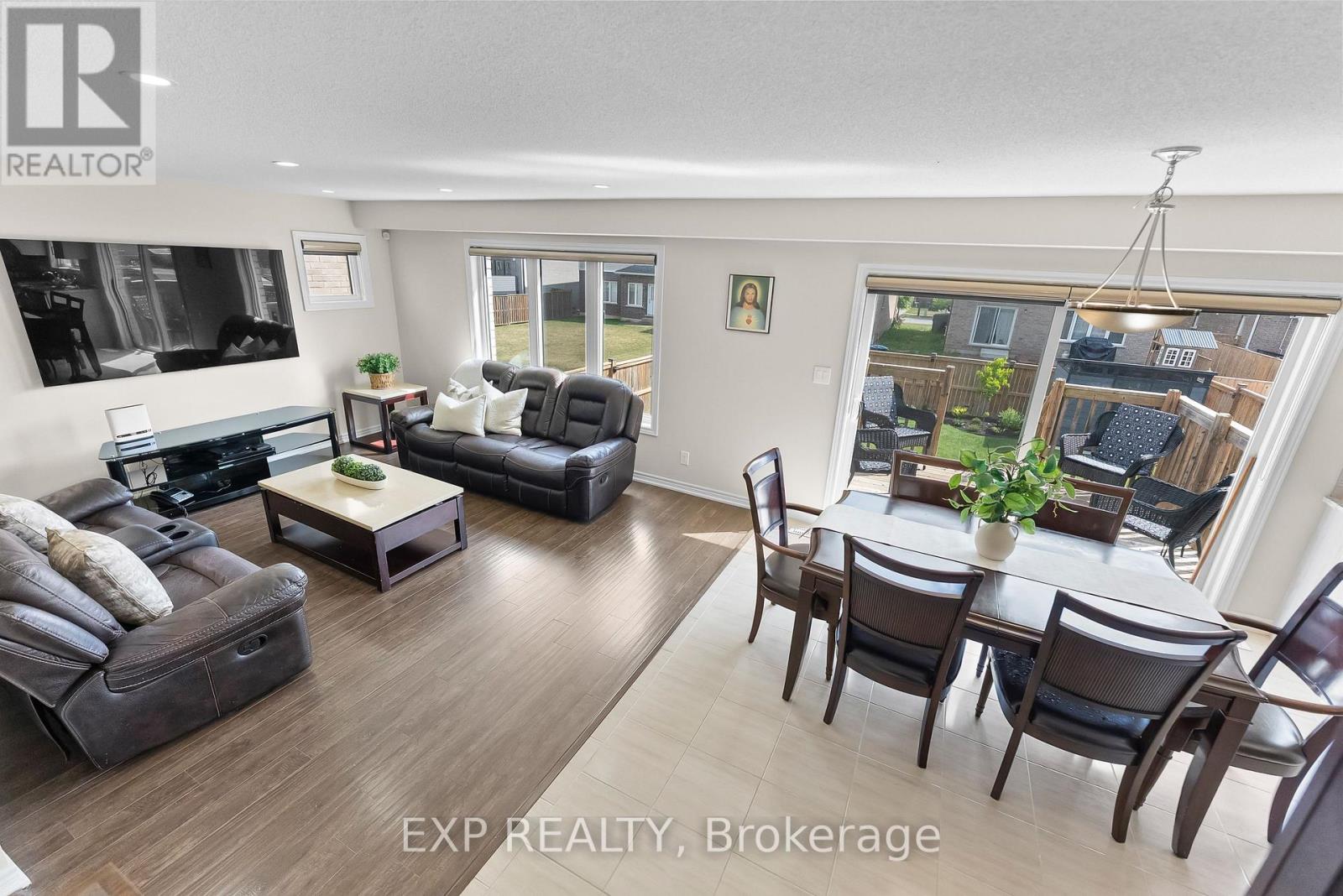 Photo 11 of 10 Riley Avenue, Pelham ON
