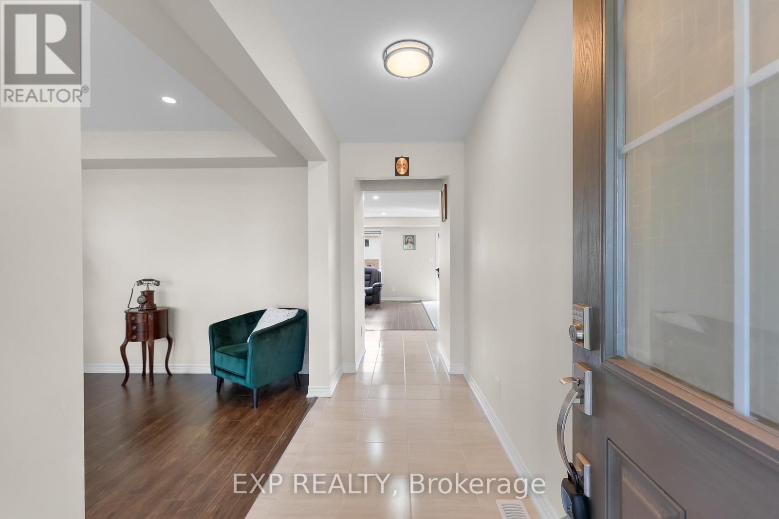 Photo 6 of 10 Riley Avenue, Pelham ON