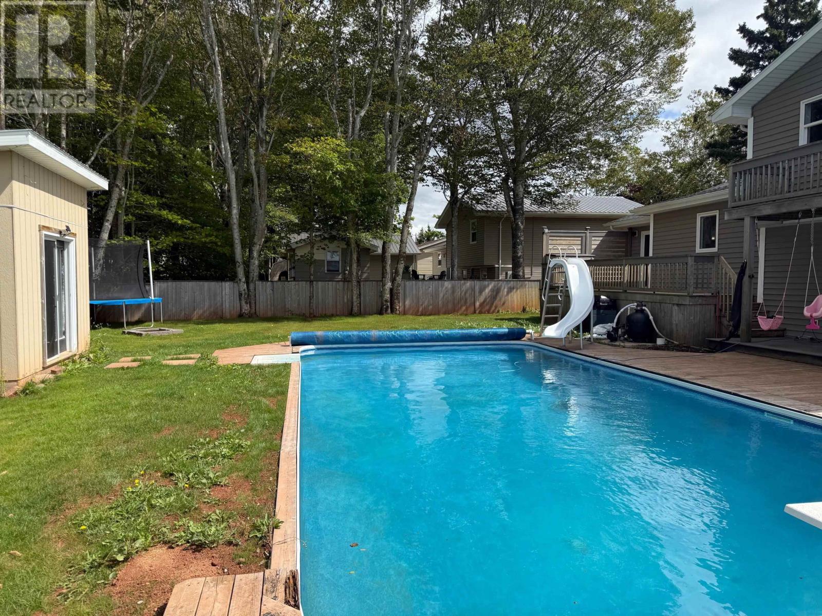 25 CHARLOTTE DRIVE - 31
