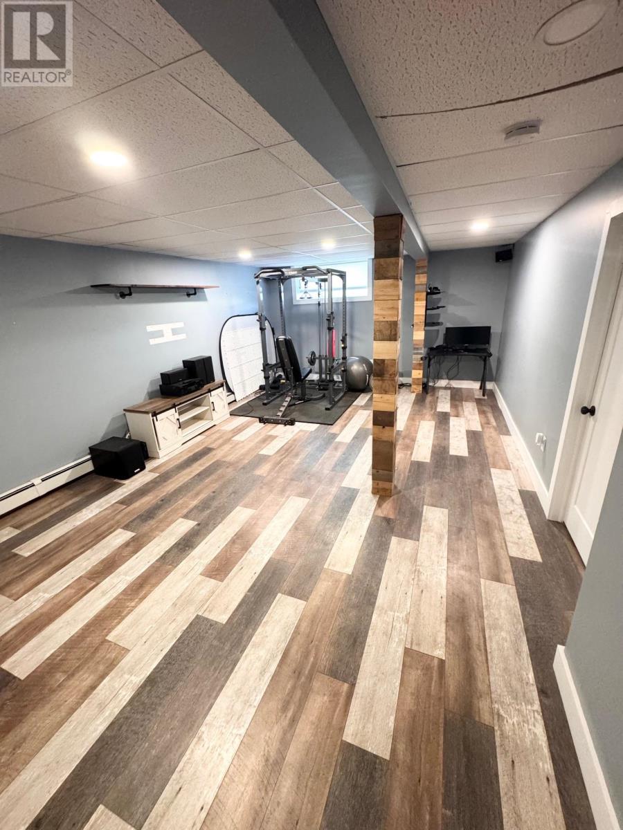 25 CHARLOTTE DRIVE - 25
