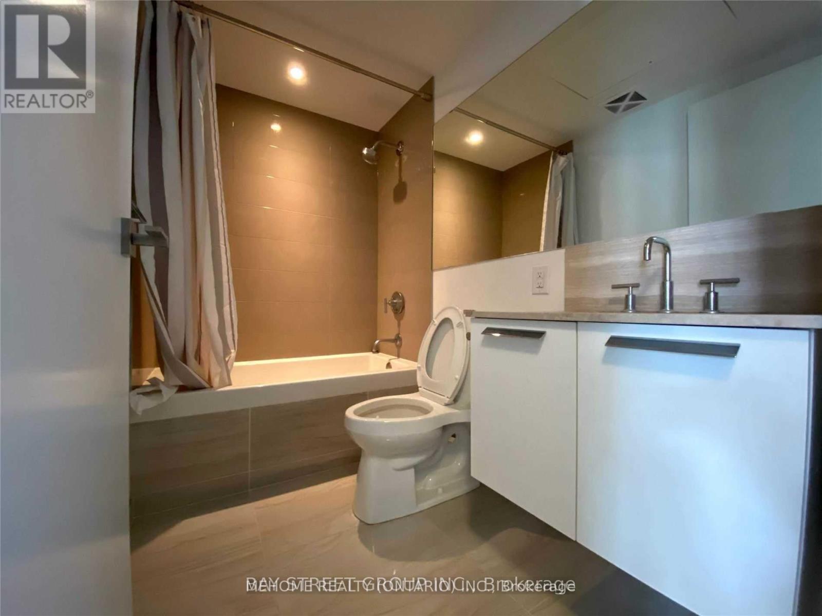Photo 6 of 1001 50 Charles Street E, Toronto ON
