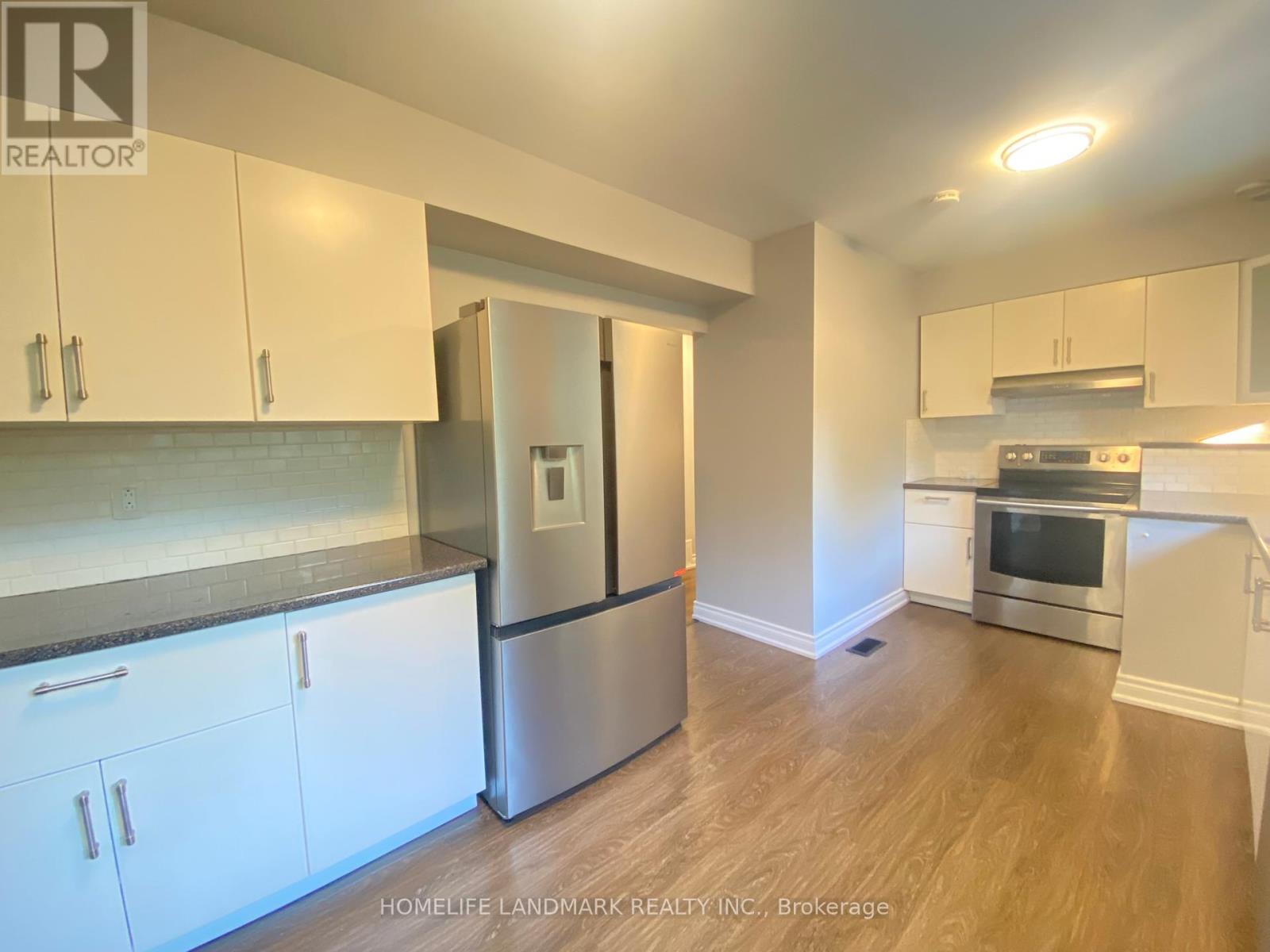 Photo 5 of Upper 156 Guildwood Parkway, Toronto ON