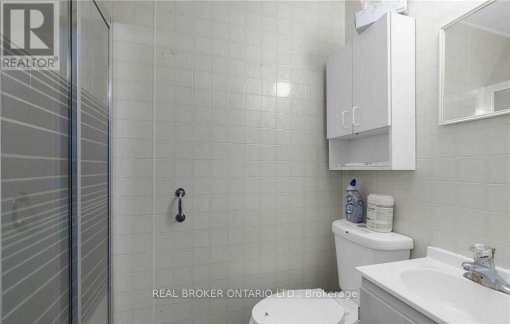 Photo 10 of 2528 9th Line, Innisfil ON