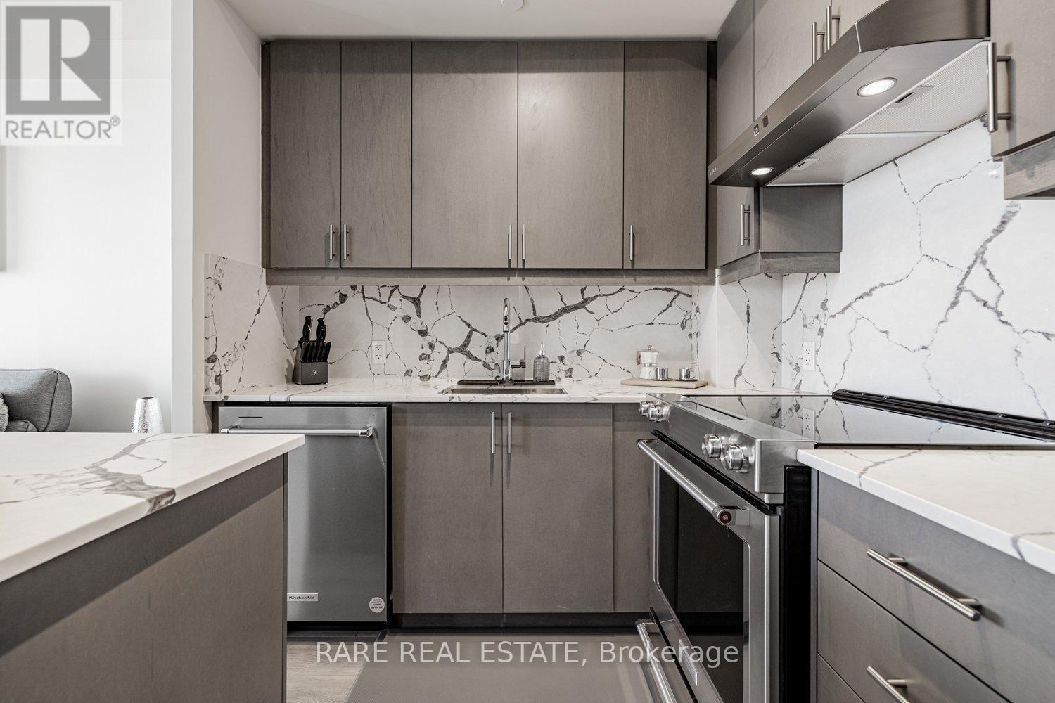 Photo 6 of 2110 9000 Jane Street, Vaughan ON