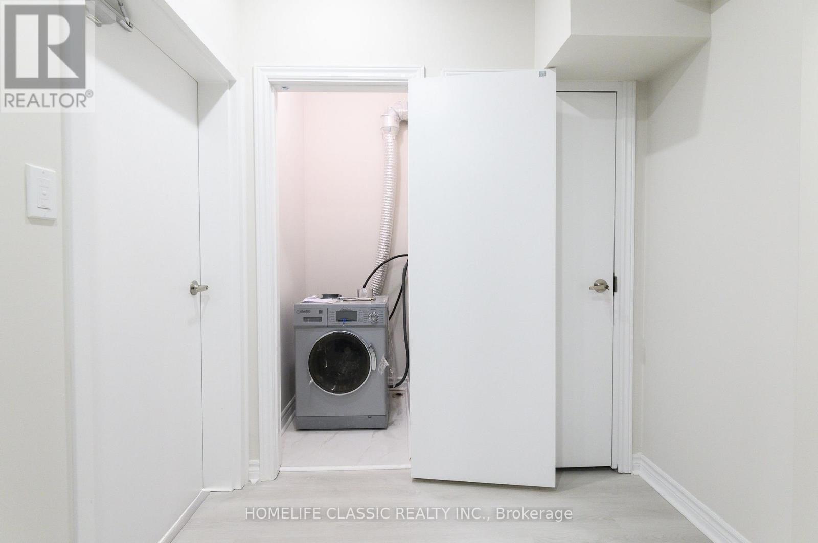 Photo 9 of 1st Fl 2915 Bur Oak Avenue, Markham ON